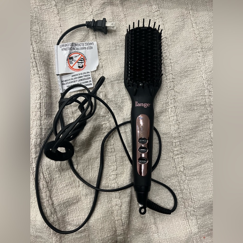 EUC L’ange drying straightener brush!